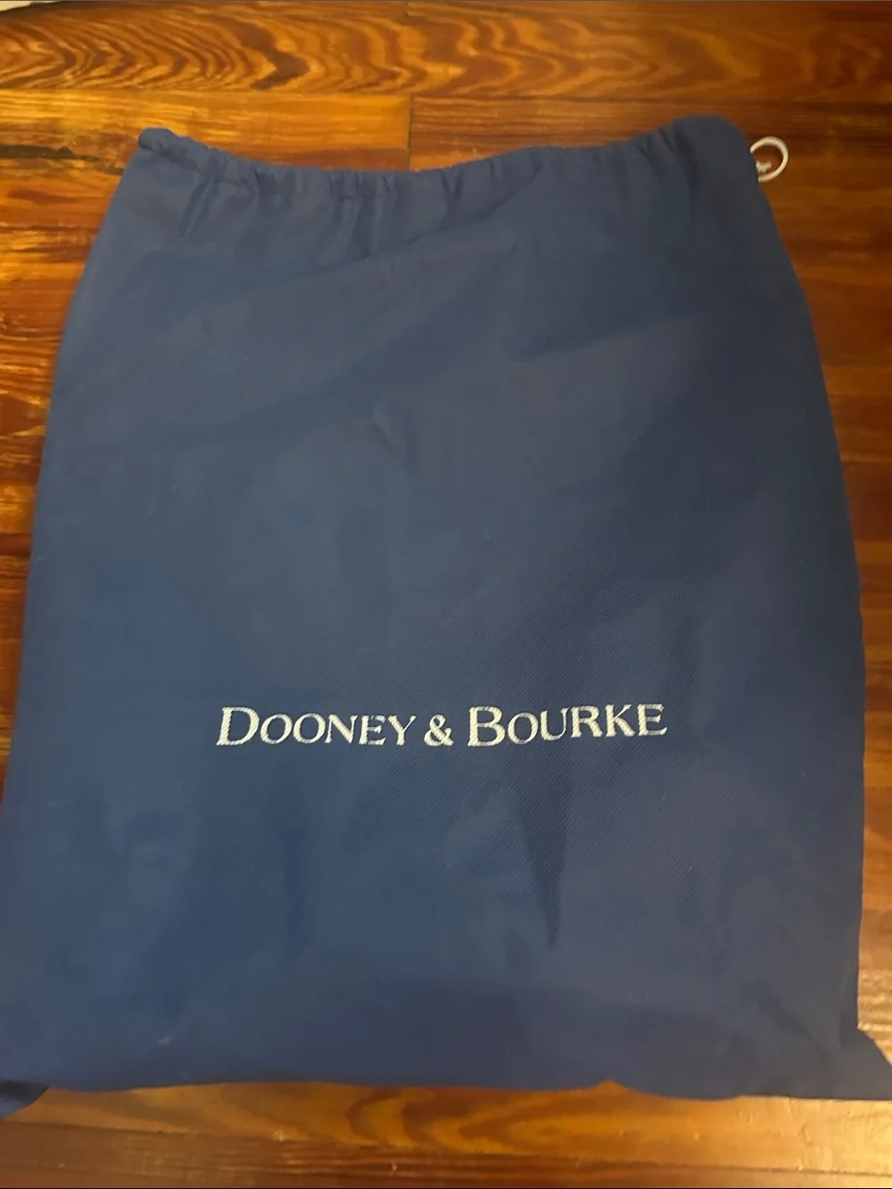 Dooney & Bourke classic dooney